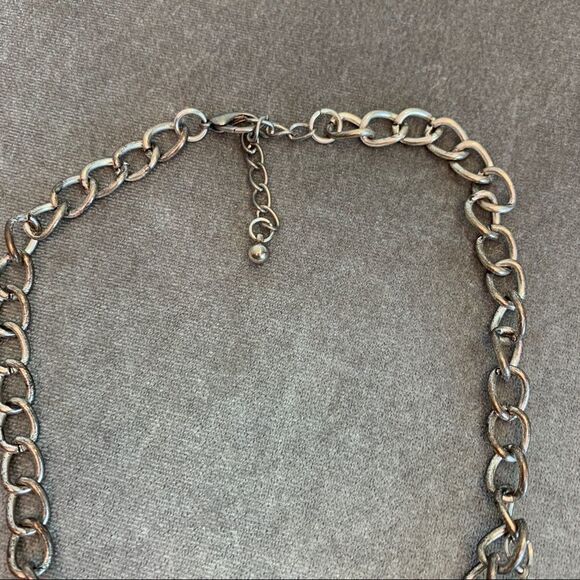 Turquoise coloured bohemian tribal native layered Silvertone statement necklace - Picture 7 of 8